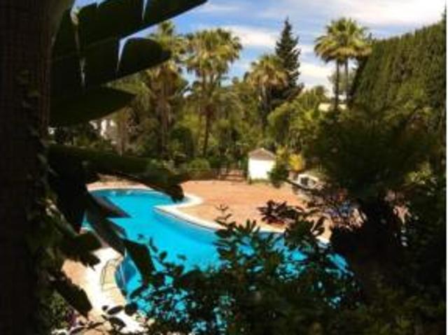 Apartamento en venta en Artola, Costa del Sol Occidental