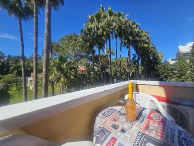 Apartamento en venta en Artola, Costa del Sol Occidental