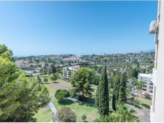 Apartamento en venta en Nueva Andalucía, Costa del Sol Occidental