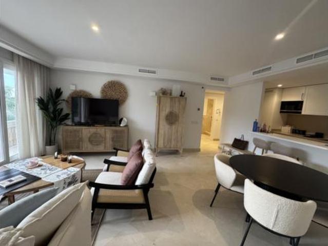Apartamento en venta en Nueva Andalucía, Costa del Sol Occidental
