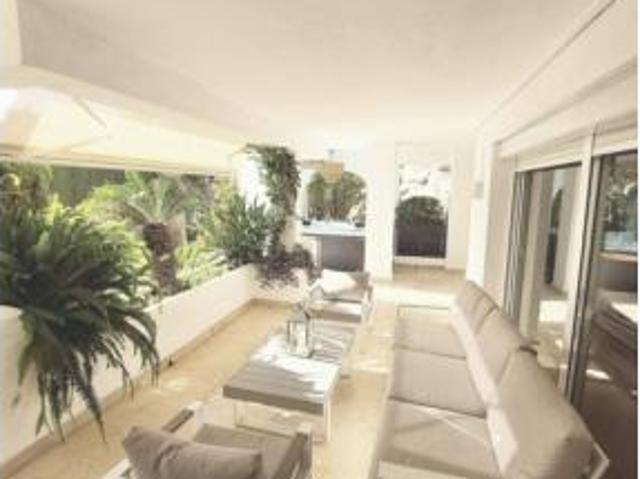 Apartamento en venta en Las Albarizas, Costa del Sol Occidental