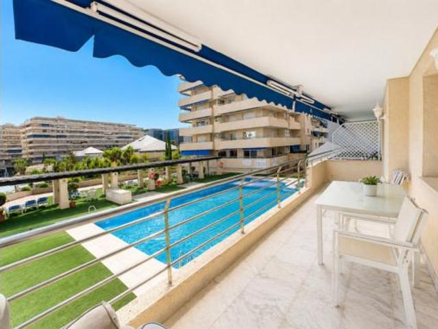 Apartamento en venta en Marbella, Málaga