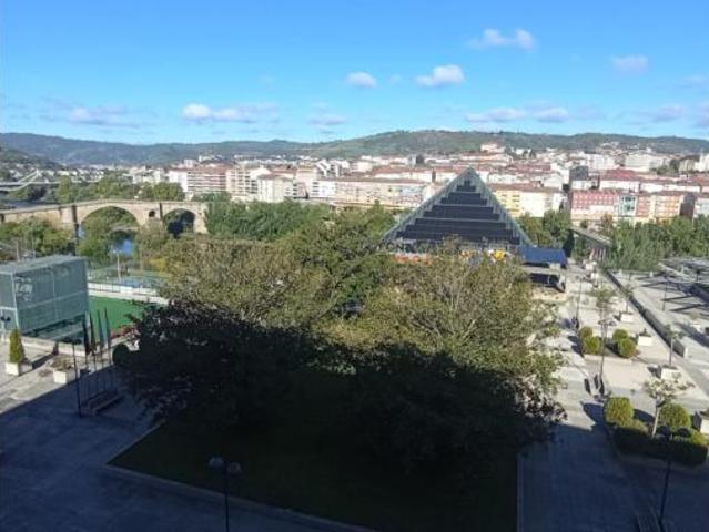 Apartamento en venta en Ourense