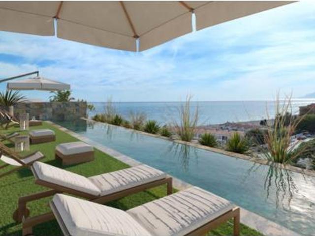 Apartamento en venta en Torre de Benagalbón, La Axarquía