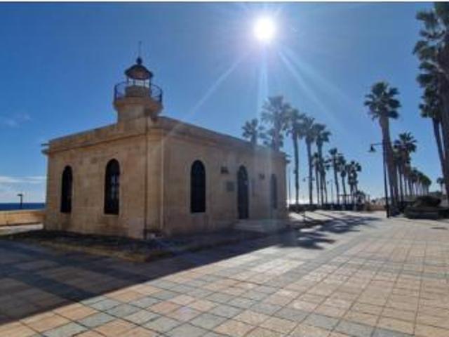 Apartamento en venta en Roquetas De Mar, Andalucía