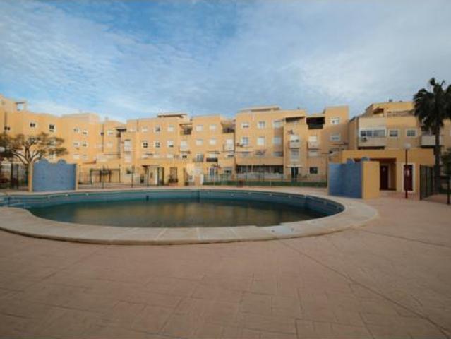 Apartamento en venta en Roquetas De Mar, Andalucía