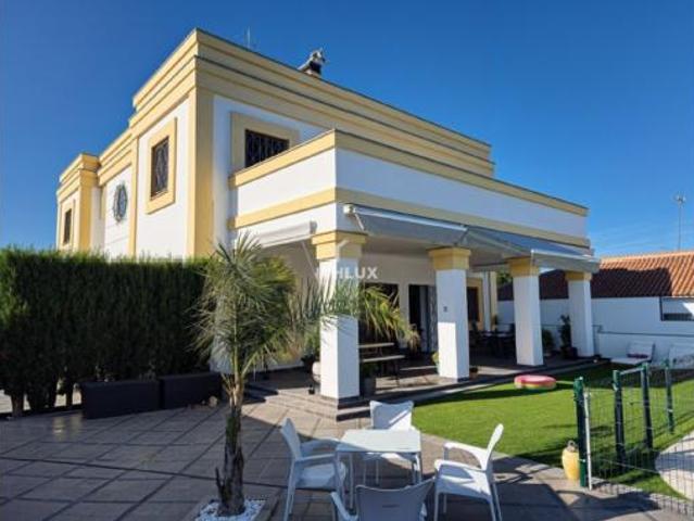 Apartamento en venta en Sanlúcar La Mayor, Andalucía