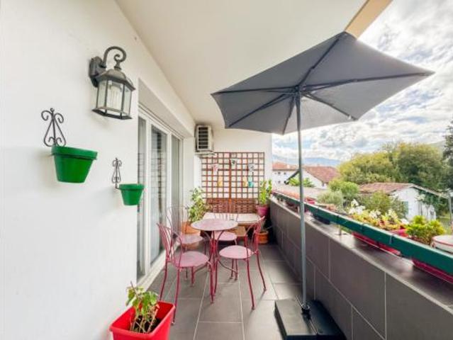 Apartamento en venta en Masustegi, Bilbao