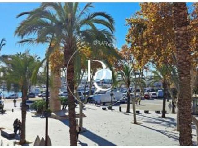 Apartamento en venta en Centrevila, Garraf