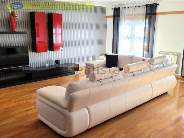 Apartamento venda em Urbanização Casas do Lago, Amadora