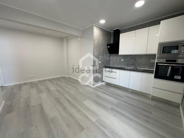 Apartamento venda em Amadora, Lisboa