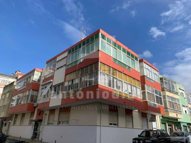 Apartamento venda em Bairro Janeiro, Amadora