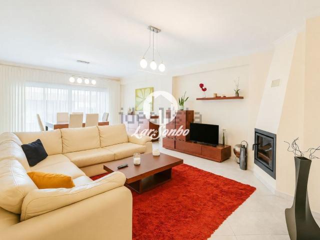 Apartamento venda em Vila Boa, Arcozelo