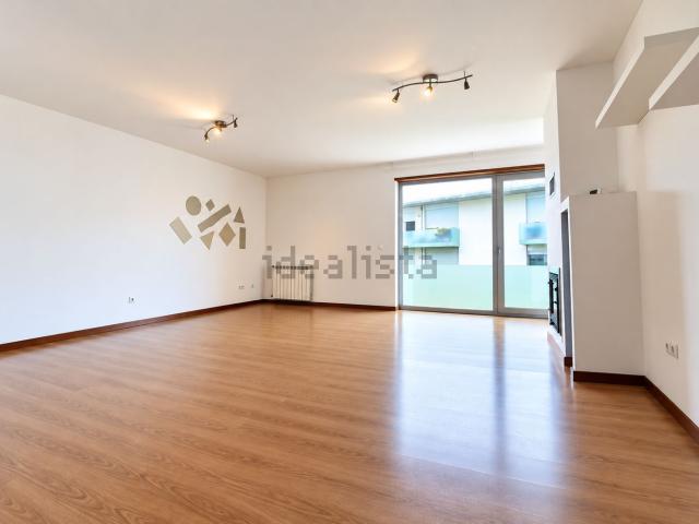 Apartamento venda em Vila Frescainha (São Pedro), Barcelos
