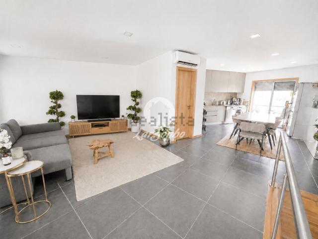Apartamento venda em Vila Frescainha (São Pedro), Arcozelo