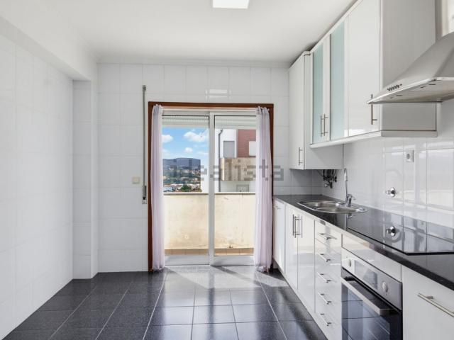 Apartamento venda em Vila Frescainha (São Pedro), Arcozelo