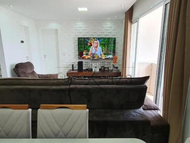 Apartamento venda em Região Imediata de São José dos Campos, Região Metropolitana do Vale do Paraíba e Litoral Norte