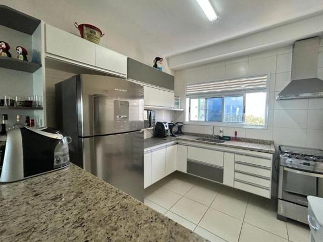 Apartamento venda em Região Imediata de Caraguatatuba-Ubatuba-São Sebastião, Região Metropolitana do Vale do Paraíba e Litoral Norte
