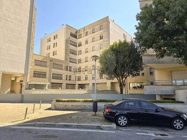 Apartamento alugar em Quires, Vila Nova da Telha