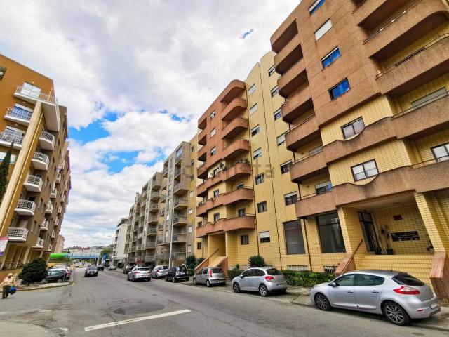Apartamento alugar em Outeiro, Vila Nova De Famalicão