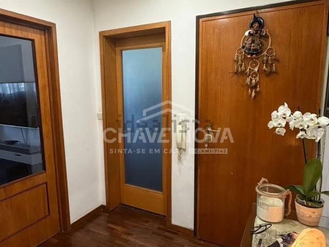 Apartamento venda em Vilar de Andorinho, Vila Nova De Gaia