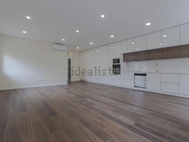 Apartamento venda em Vilar de Andorinho, Vila Nova De Gaia