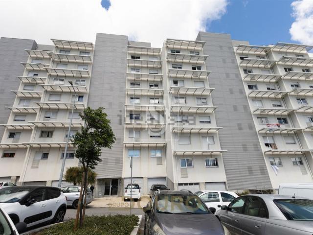 Apartamento venda em Vilar de Andorinho, Vila Nova De Gaia