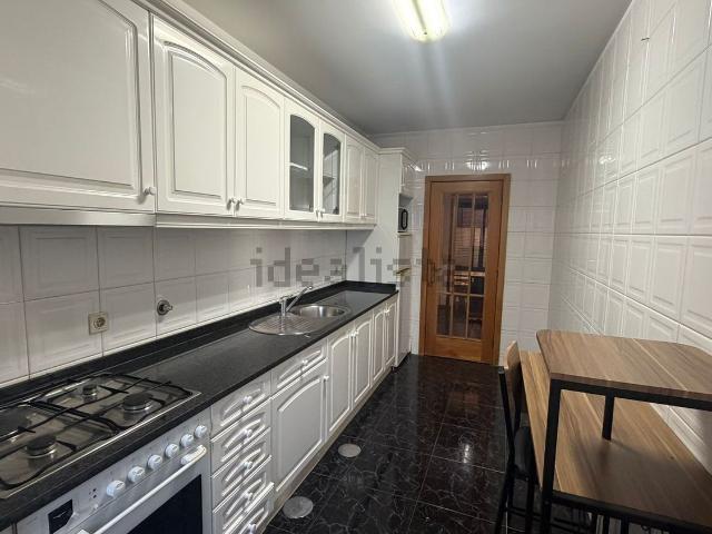 Apartamento alugar em Vilar de Andorinho, Vila Nova De Gaia