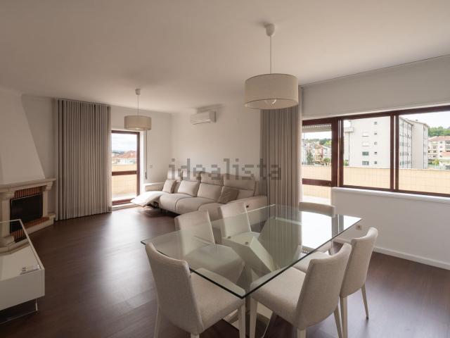 Apartamento venda em Oliveira do Douro, Vila Nova De Gaia