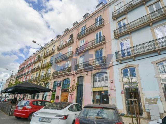 Apartamento venda em Estrela, Lisboa