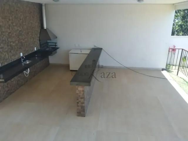 Apartamento aluguel em Região Imediata de São José dos Campos, Região Metropolitana do Vale do Paraíba e Litoral Norte