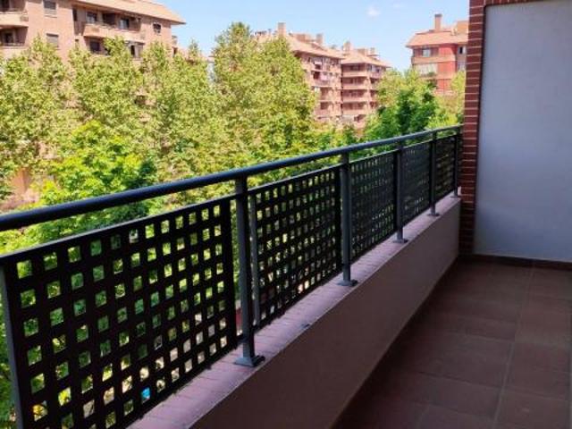 Apartamento en alquiler en Alcalá De Henares, España