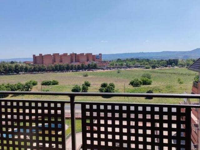 Apartamento en alquiler en Alcalá De Henares, España