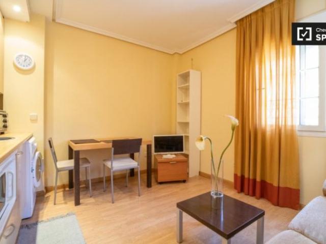 Apartamento en alquiler en Alcalá De Henares, España