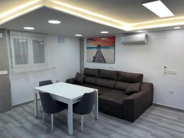 Apartamento en alquiler en La Cala del Moral, La Axarquía