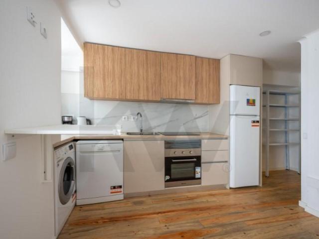 Apartamento alugar em Ginjal, Almada