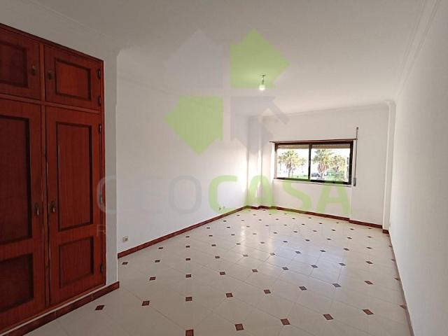 Apartamento alugar em Almada, Setúbal