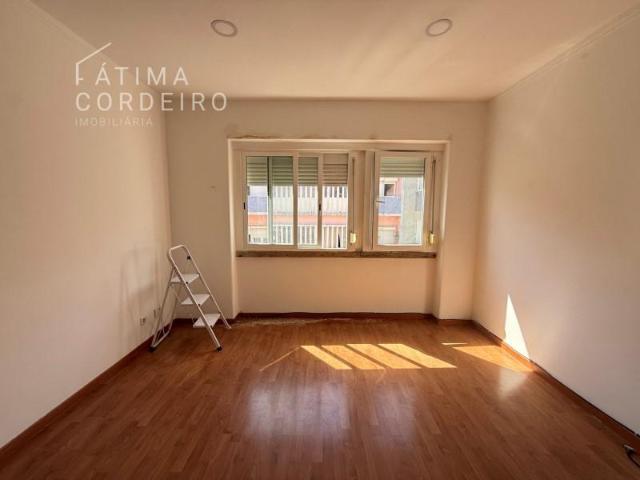 Apartamento alugar em Bairro Janeiro, Amadora