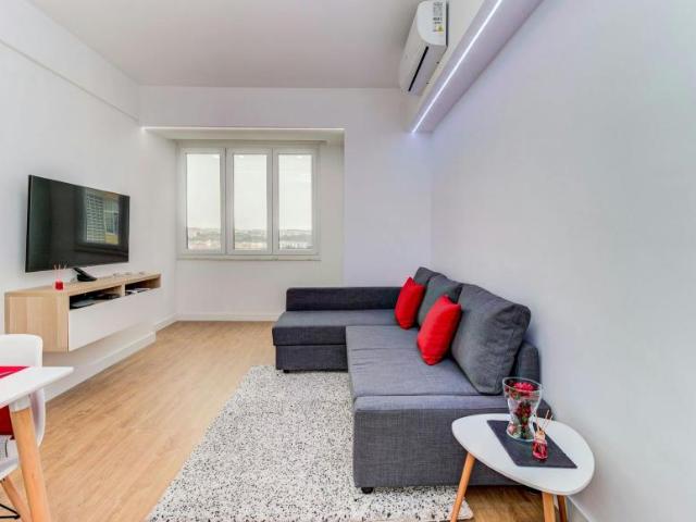 Apartamento alugar em Amadora, Urbanização da Atalaia