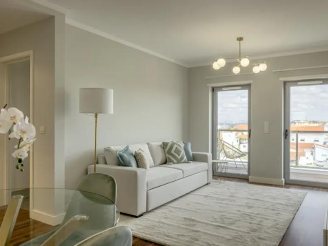 Apartamento alugar em Capuchos, Almada