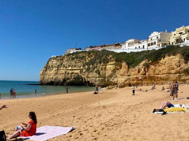 Apartamento alugar em Carvoeiro, Faro
