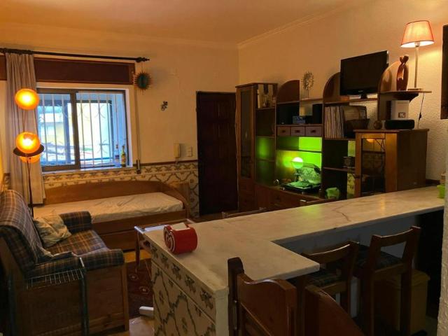 Apartamento alugar em Santo António da Caparica, Almada