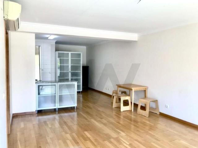 Apartamento alugar em Amadora