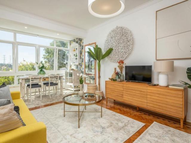 Apartamento alugar em Santa Clara, Lisboa