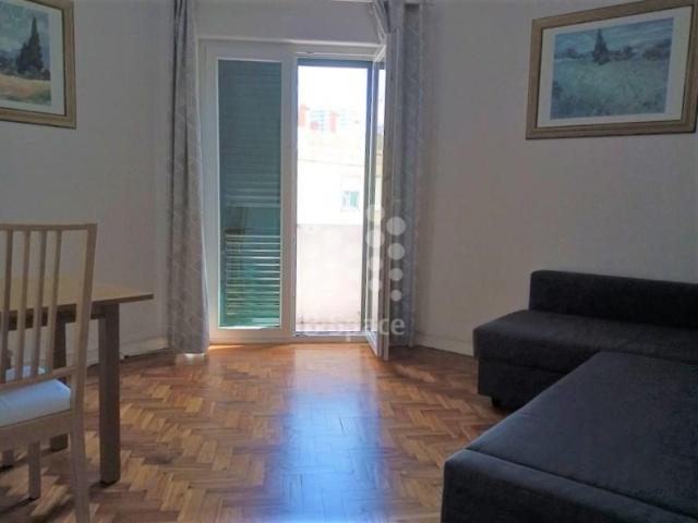 Apartamento alugar em Santiago Dos Velhos, Lisboa