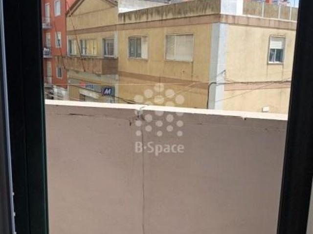 Apartamento alugar em Santiago Dos Velhos, Lisboa