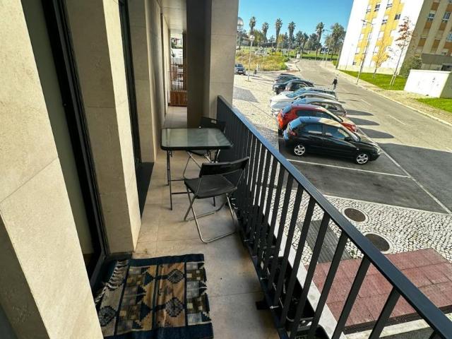 Apartamento alugar em Santiago Dos Velhos, Lisboa