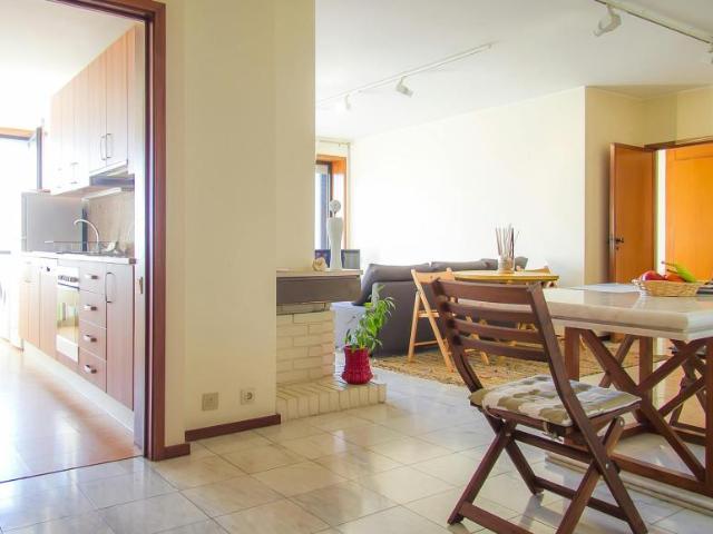 Apartamento alugar em Porto, Aldoar