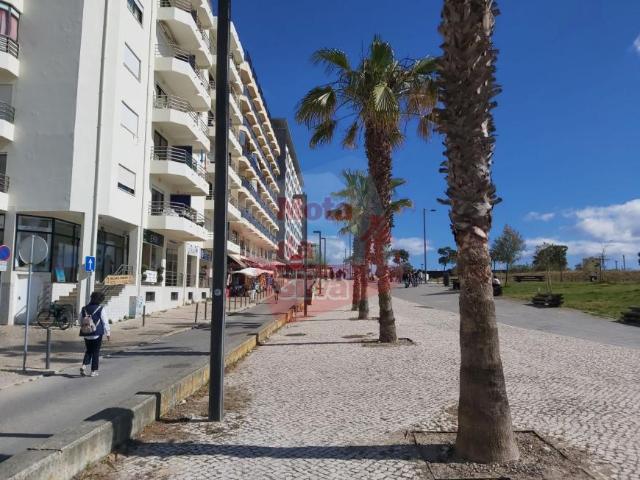 Apartamento alugar em Almada, Setúbal