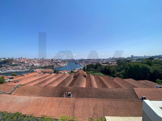 Apartamento alugar em Vila Nova De Gaia, Lugar do Castelo